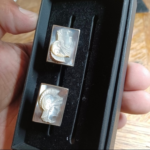 VINTAGE STERLING SILVER MOTHER OF PEARL MOP CAMEO CUFFLINKS. - Picture 3 of 8